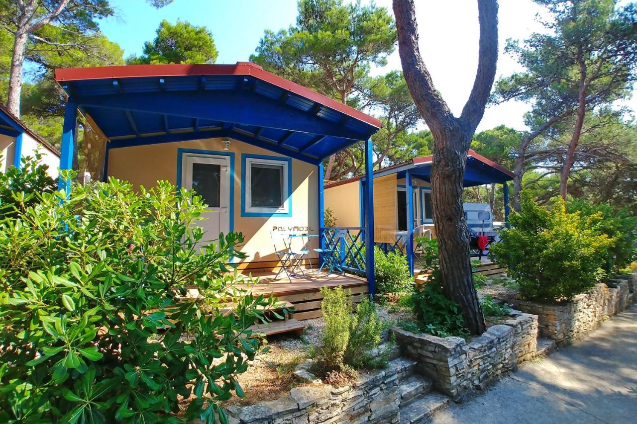Mobile Home- Fish Huts And Orange Huts Premantura Zewnętrze zdjęcie